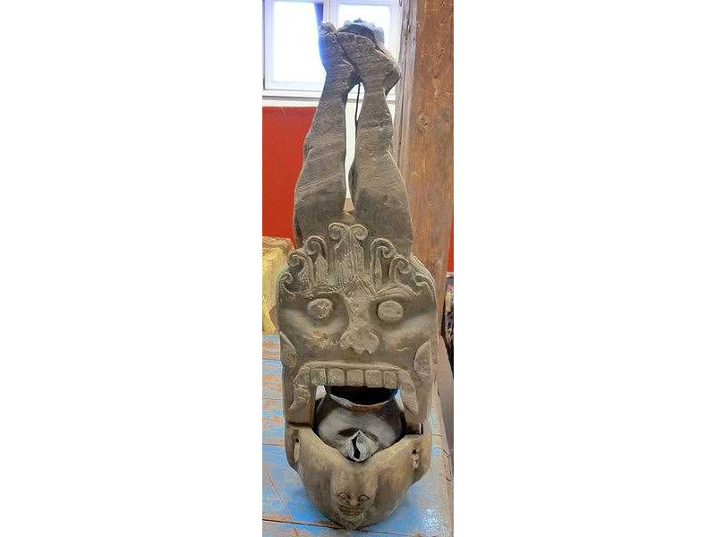 wayang lamp-c.w.angst-da-front-buta sungsang-legs-metal lamp-human head